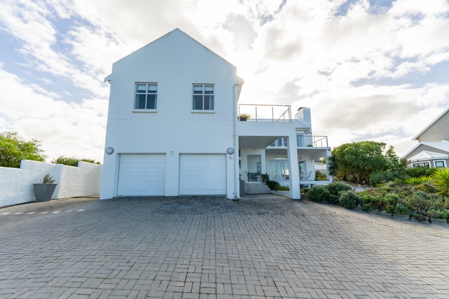 4 Bedroom Property for Sale in Oceanview Heights Western Cape